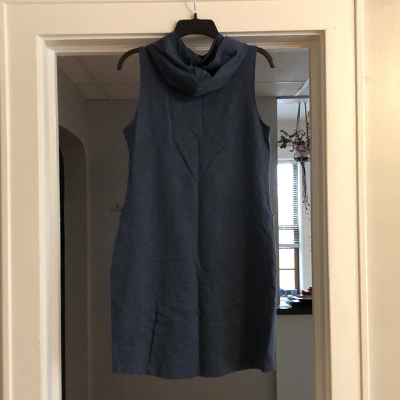 sleeveless hoodie dress - Picture 6 of 9